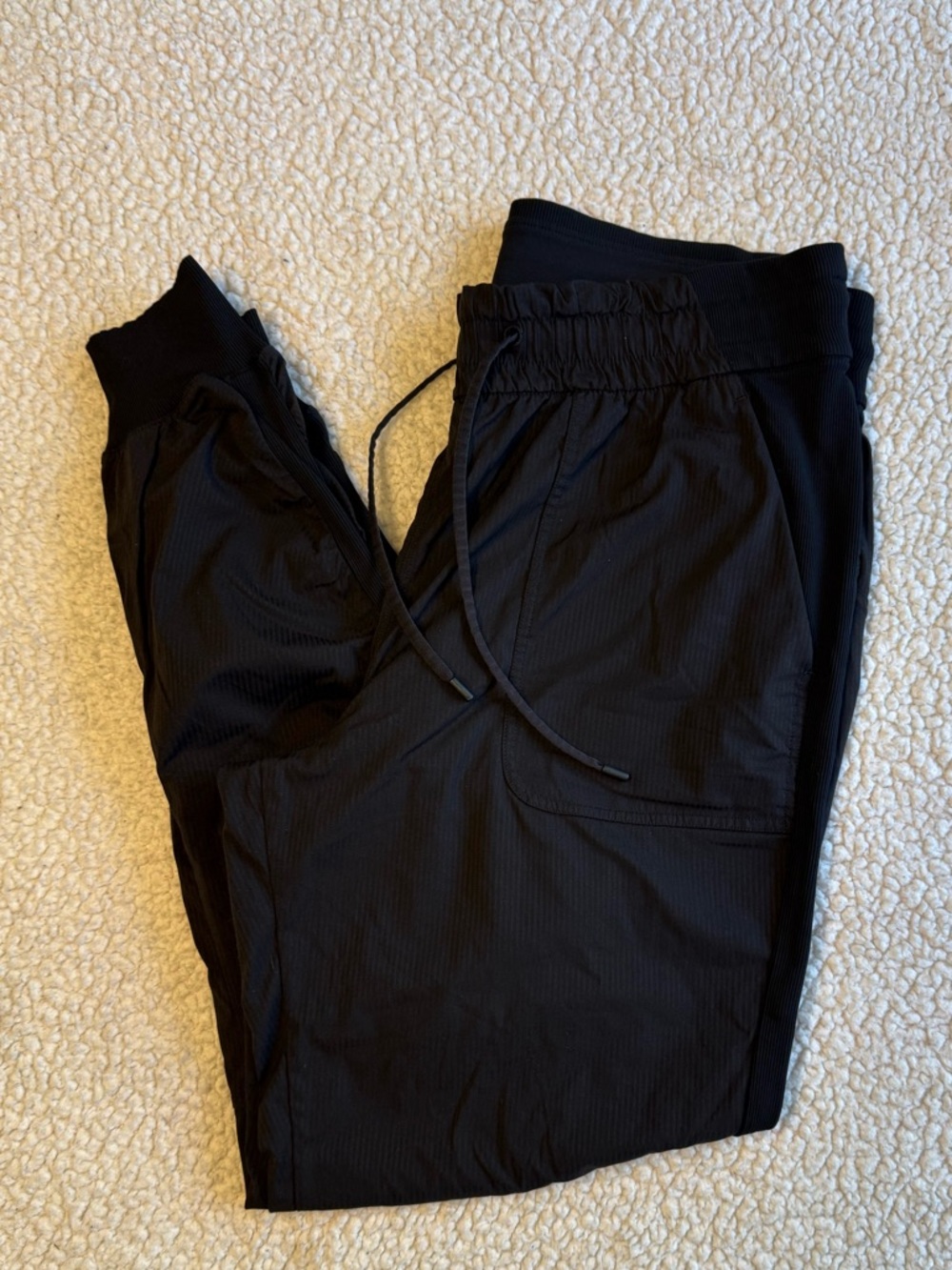 EUC Lululemon Studio Jogger - Black